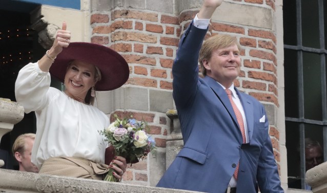Jaaroverzicht 2019: Vooral politiek was 2019 een onrustig jaar Jaaroverzicht 2019 TIEL Hoe gaat het jaar 2019 in de gemeenten Tiel en Buren de geschiedenis in? In ieder geval als een nogal roerig politiek jaar. De gemeente Tiel haalde... twib.in/l/aEqqox568g96