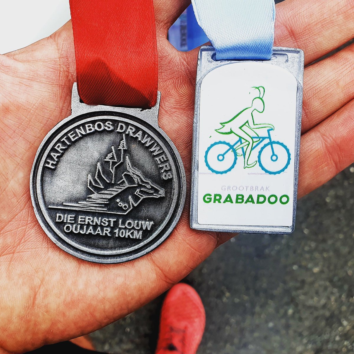 cx73's tweet photo. Last night I wondered if it's possible to run Hartenbos 10km in #Hartenbos @ 6am and then #Grabadoo Fun Run in #Grootbrak @7:10am I guess its possible 😀 2019 Fin https://t.co/1b3WwcoRZu