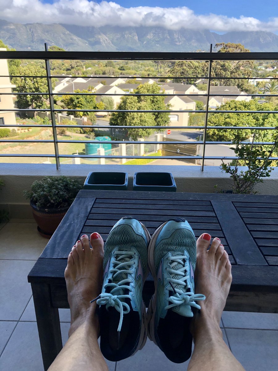 KathleenMcQ's tweet image. Final #2019run. Final #decaderun. #Gratitude for all the richness running brought me and taught me in last #decade. #2020 #morefootadventures #livelifetothefull #explore #lovelife