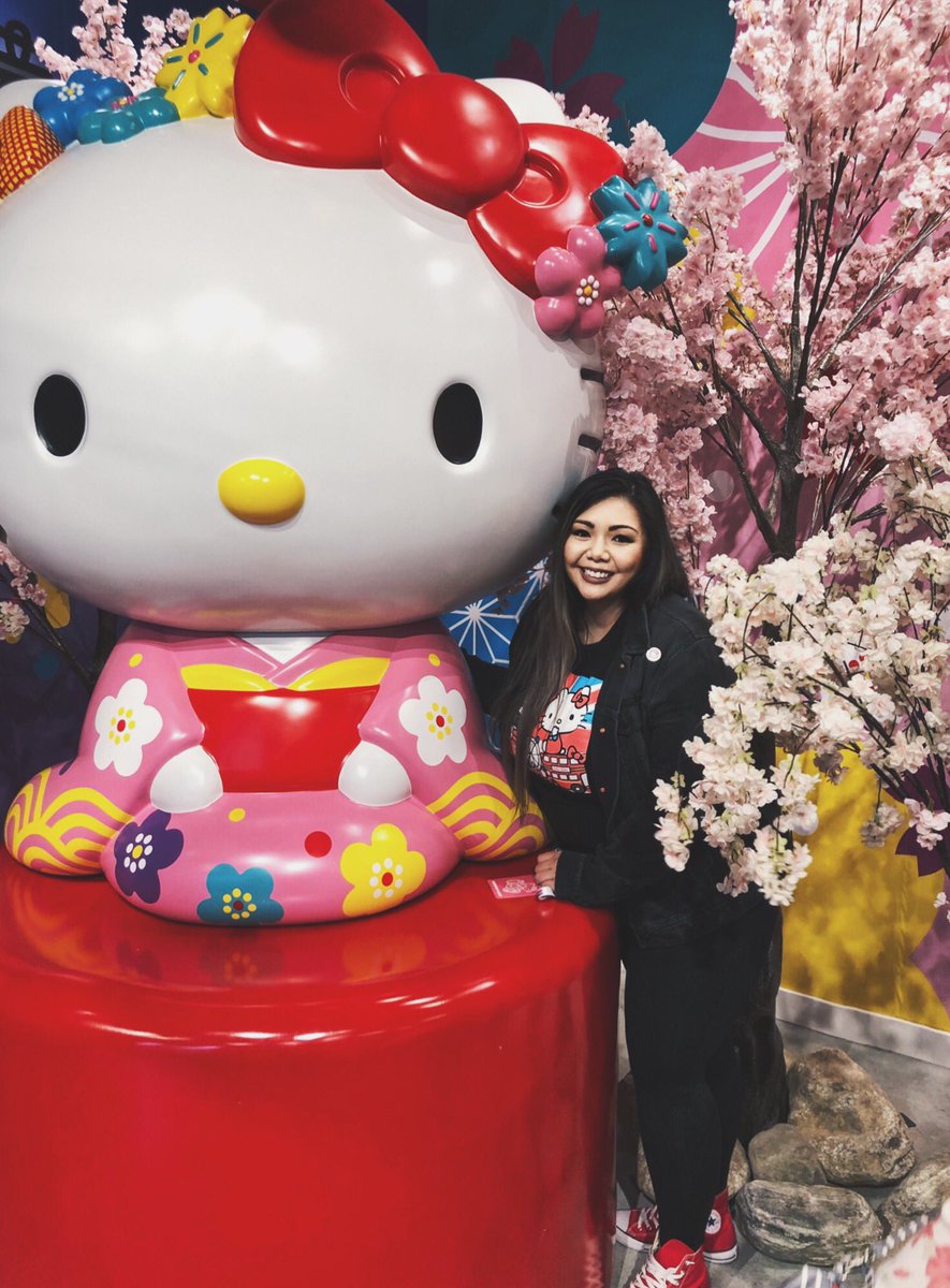 hikimberlymarie's tweet photo. 🌸🌸Small Gift, Big Smile 🌸🌸😻😽#hellokitty45 https://t.co/i3b7poAlJK