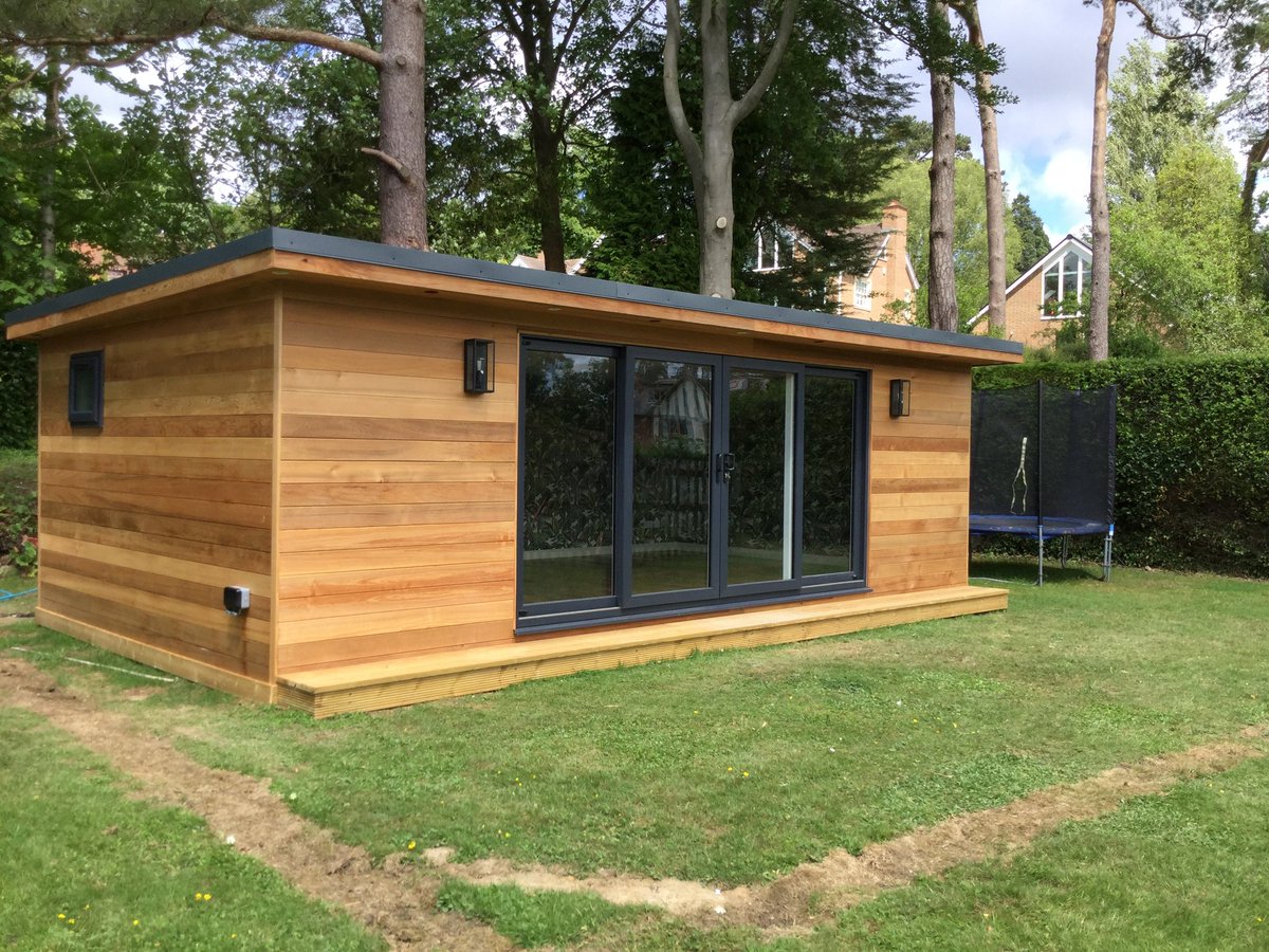 FutureRooms's tweet photo. All of our garden rooms are made to order and whilst our website offers indicative process for sizes and styles, all rooms can be upgraded or designed to non- standard sizes and with additional features. https://t.co/iq5MWOhmS8 #earlybiz #happynewyear2020 #gloshour https://t.co/V7xHC9OzDP