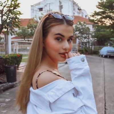 Emilysawyerss's tweet photo. #NewProfilePic https://t.co/NlJwolmQCX