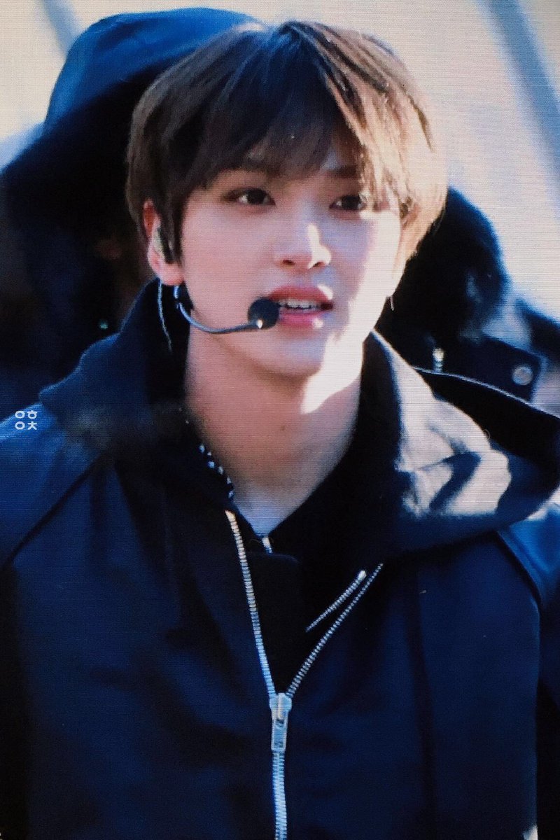 dailyhaechan's tweet photo. Why does haechan not look like haechan https://t.co/CCAgxIucr3