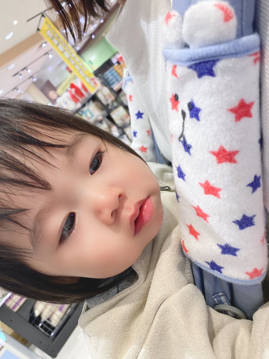 ccoonnssoommee's tweet photo. 今年もありがとうございました☺︎
来年もよろしくです☺︎
全然ツイートしてないけど、ちゃんと見てます☺︎
子育て中につきCDJは行けてないけど、どこかのライブかロッキンで会いましょう☺︎
では良い年末年始を！ https://t.co/nW9494piw2