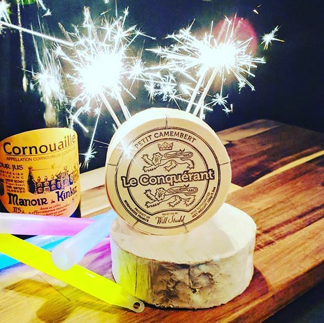 CorneliusCheese's tweet photo. Wishing all our cheesy friends best wishes for the new year! Thanks for all your support in making this the best year yet. Can’t wait for 2020! We’re closed from now until 20 Jan, but will be sharing our cheesy journeys over the summer break. ❤️🧀 #20… https://t.co/uBUA4kDk3c https://t.co/9vadHb0yhY