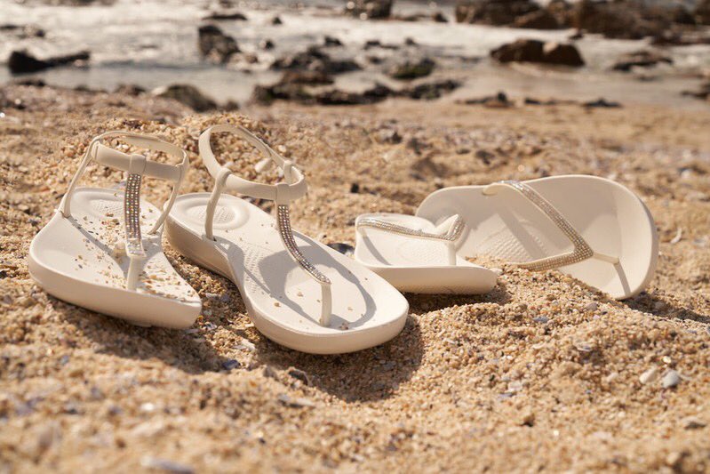 FitFlopSA's tweet photo. Last day of the year to do whatever you want!  Are you relaxing or still running around with chores?

This classic white https://t.co/uOeQPlq53u is our shoe choice for today.  Do you prefer the ankle strap or slip-on style? https://t.co/M3a9fUbsbM