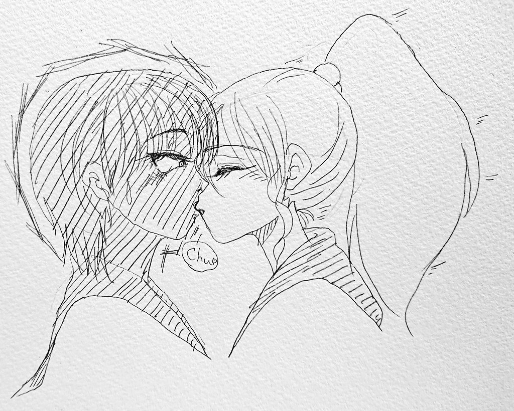 今日のお昼のお絵描き
おねねこは
ユリしませんと
言ってたような気がするが
スマンありゃウソだったw 