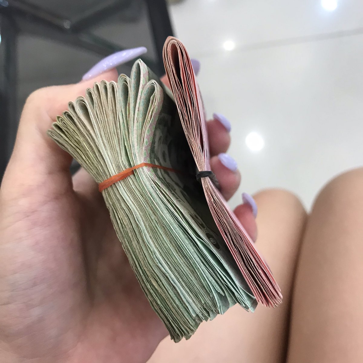 pimpuntaree's tweet photo. ทริคเก็บเงิน2019🌟
-เก็บแบงค์50 
-เก็บแบงค์20,100 แบงค์ใหม่ทุกใบ
-เก็บเหรียญ 5,10 หยอดกระปุก

*เจอแล้วเก็บเลย ห้ามใช้เด็ดขาด*
เก็บต้นปีปลายปีเอามานับ ได้เยอะอยู่เหมือยกันน้า เพิ่มวิธีเก็บนิดหน่อย ทำให้เก็บเงินได้ไวขึ้นมากๆ https://t.co/c3NVNfMqkV