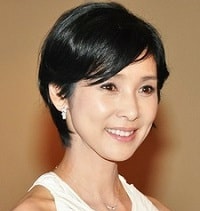 Twitter 上的 藤色 黒木瞳って顔タイプソフエレって診断されてるけど どちらかと言えばフレッシュじゃないかな Pdグレースだから長い髪をキチっと分けるスタイルも似合うけど 爽やかなショートヘアやボブの方が黒木瞳さんらしい T Co Gbl7pn53 Twitter