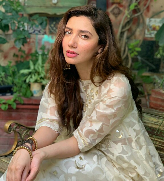 zaccollin2's tweet photo. #ayezakhan 🔁
#mahirakhan ♥️
#mayaali #sarahkhan #MawraHocane #urwahocane #SajalAli #saboorali #haniamir #pareyhutlove #noorkhan #merebewafa #bandkhirkiyan #deewareshab #AimanKhan #iqraaziz #SabaQamar #sanajaved #sanambaloch #minalkhan #sanamsaeed #aimabaig #zaranoor #hiramani https://t.co/wALNQJkggR