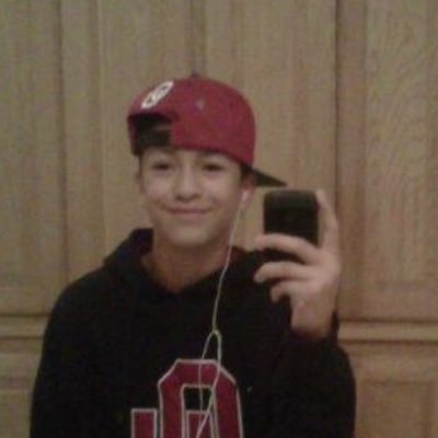 Camron_Theone's tweet photo. Them blackberry days’ Thought I was fresh asf 😭💀
#whowasI https://t.co/COnxYmwUB8