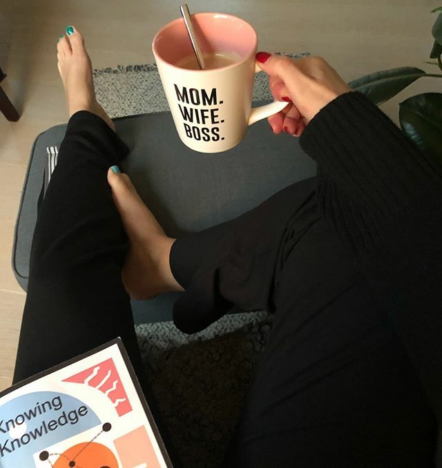 seni_bl's tweet photo. #lastmorning in 2019! #morningroutine #focustime Will be continued in 2020! Take all things with you: things that cheer yourself up, do so good, make you happy, give you peace of mind! #newyearsresolution2020 https://t.co/gWebldIxM7 https://t.co/T75vxqmdy4
