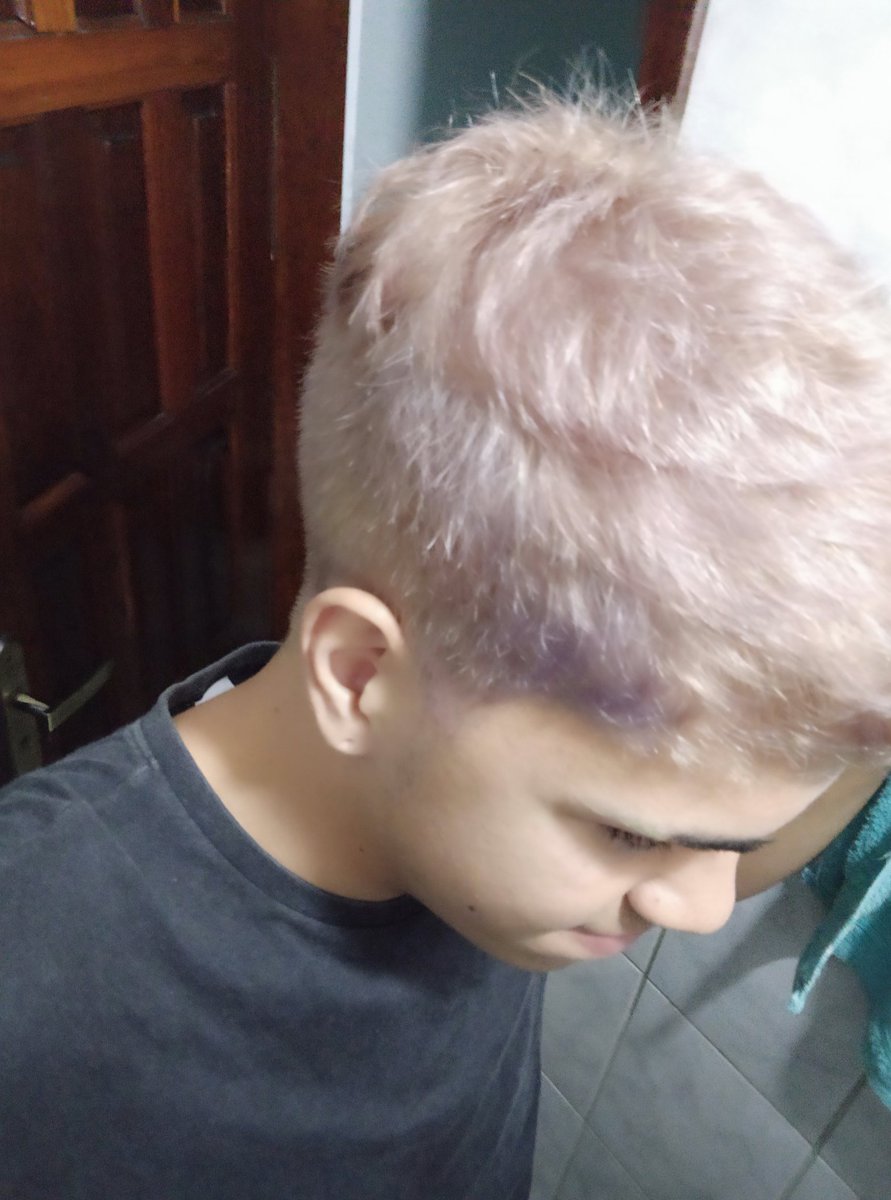 lipero2's tweet photo. Gostaria do meu roxo de volta https://t.co/LXDKex0EX7