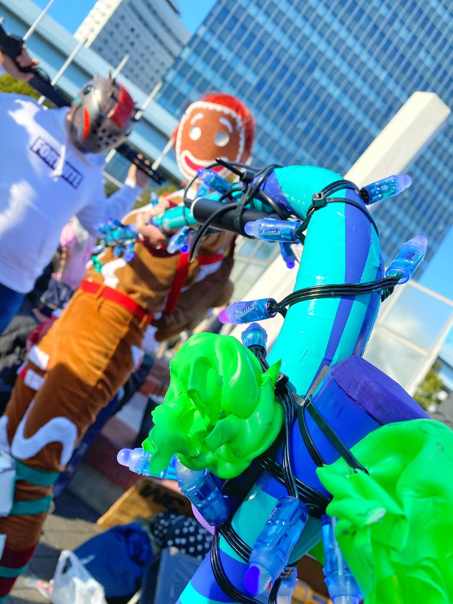 EbisuU_kuma's tweet photo. 初コミケ！初コスプレ！せっかくやるなら！ #Fortnite でしょ😆✨ #MerryMintAxe #C97 #Gingergunner https://t.co/zOC9itOyHS