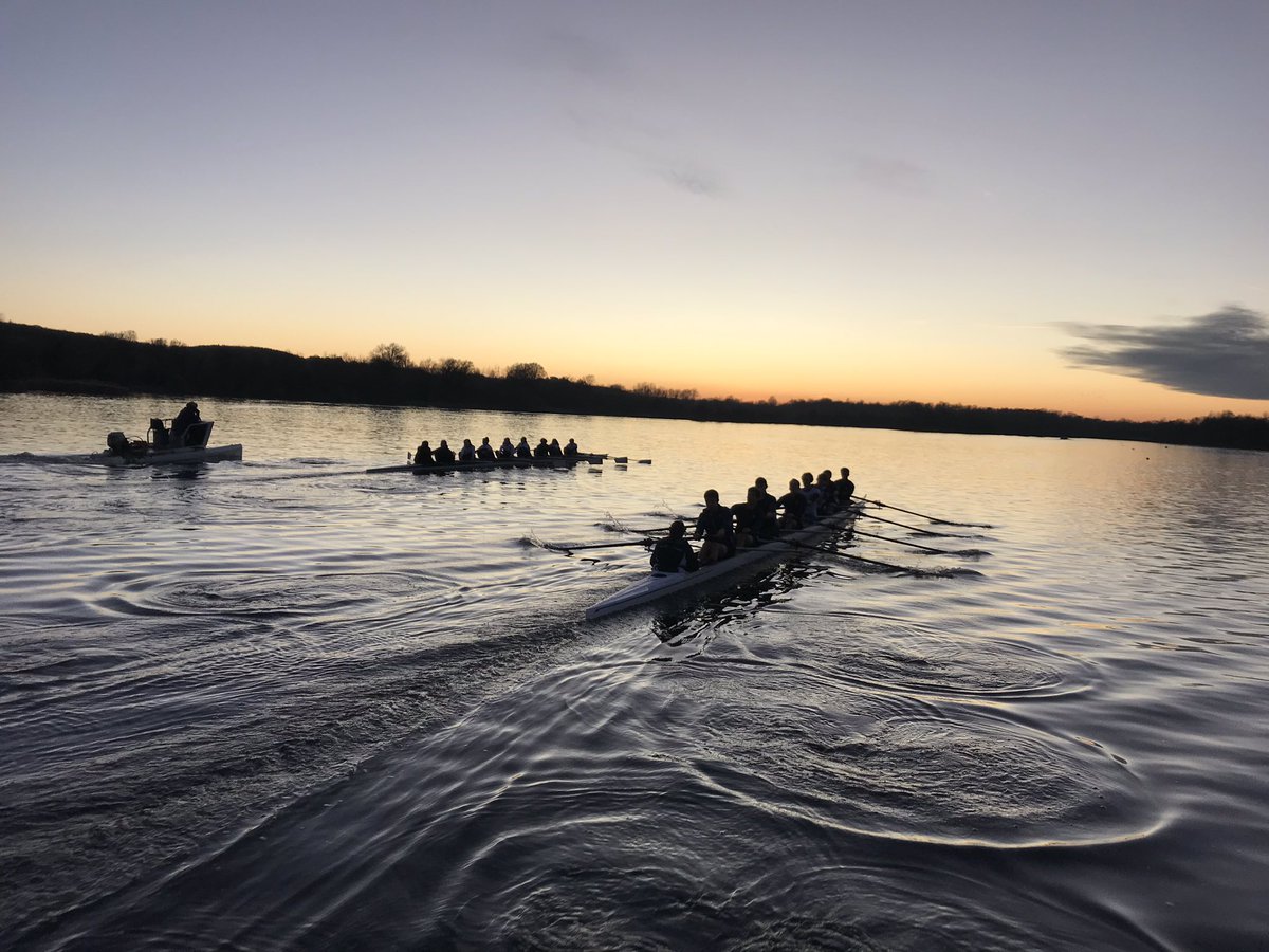 KSCBC's tweet photo. A great 2019 for Kings Rowing but an even better 2020 to come!? Happy new year to our rowers and coaches and everyone else #staymotivated #inputequalsoutput #achievethepossible https://t.co/1Vub0xNcT2
