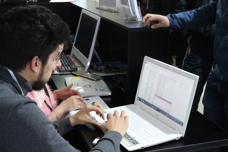 GdgSetif's tweet photo. Good Morning GDG family 🤗, and here was our last event in this year 2019🤩, the dev day which was a day of a diversity of workshops full of knowledge  as we used to give you😍 , we share with you our moments full of love and care🙏👌. 
GDG team with you all the best and success. https://t.co/BlNhPV9D1T