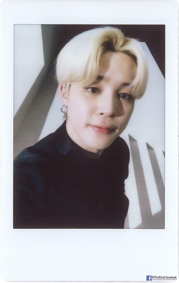 TheRoadToJIMIN's tweet photo. #봄🌸 #여름🌿 #가을🍁 #겨울❄️
#JIMIN @BTS_twt 

올한해도 수고했어 우리 지민이💛

2019년 지민이의 
봄                                 여름
가을                             겨울 https://t.co/uhJix8YJ7i