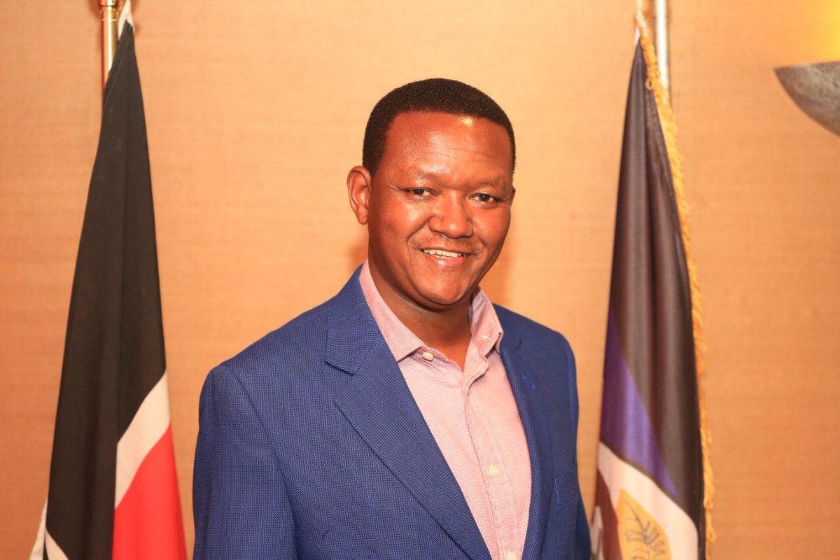 DrAlfredMutua's tweet photo. What new ideas will they bring ama itakuwa Mambo na WIZI kama kawaida? I, Alfred Mutua offer myself to Kenyans as a FRESH type of leader and humbly ask for your support. https://t.co/MU7w7WeWEm
