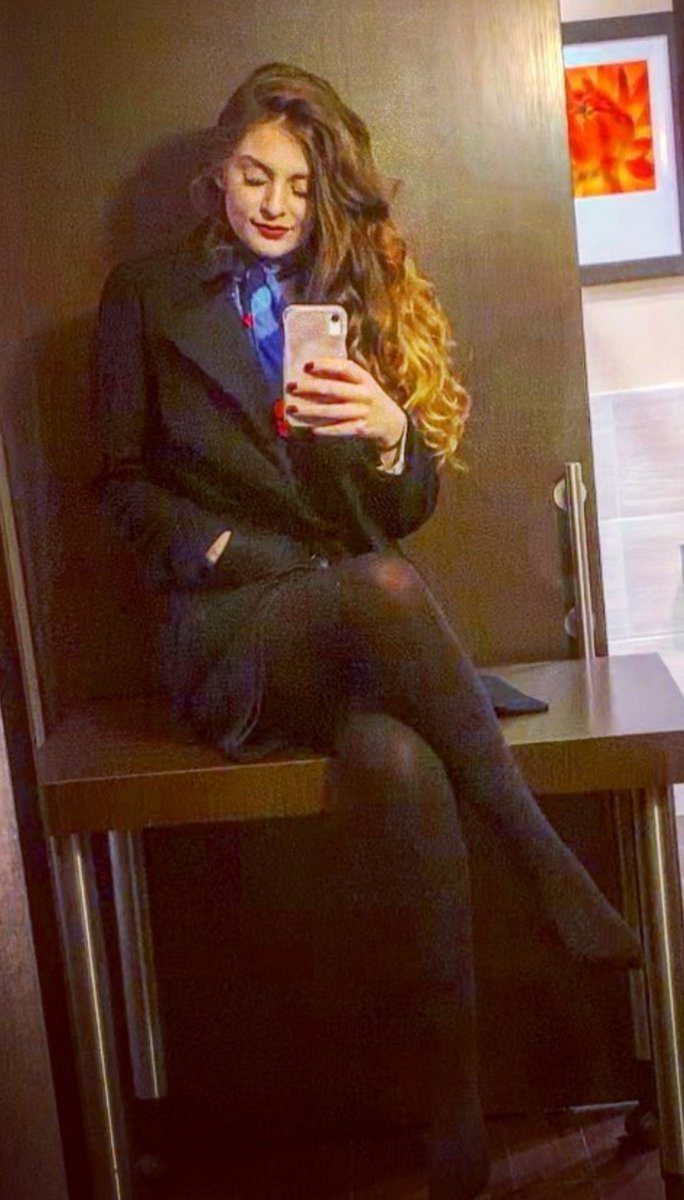 HotAirHostesses's tweet photo. Curly beauty 
📸 @mikala_brooke

#CabinCrew #Uniform #Tights #Legs #Heels #HighHeels #Pantyhose #Stocking #Nylon #Feet #feetpictures #flightattendant #Sexy #Skirt #Smile #RT #Girls  #Azafata #CabinCrewLife  #AA #Sheer #AmericanAirlines #Follow #Fashion #Instagram https://t.co/PWHyyE7K3Z