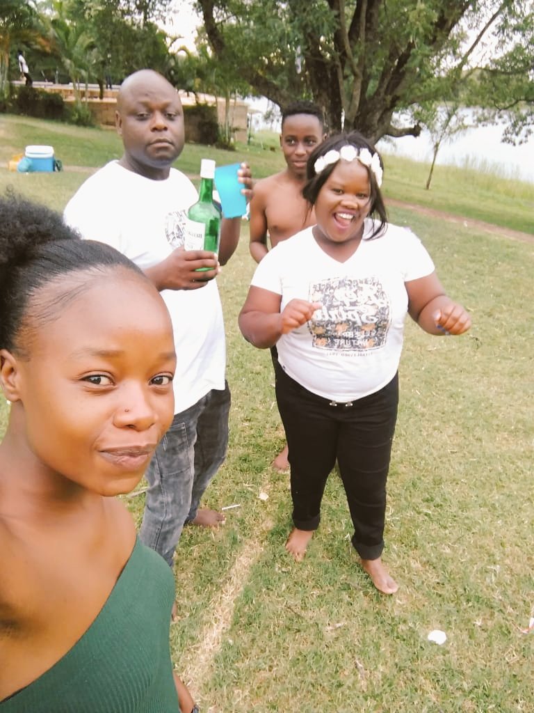 RendaniThanyani's tweet photo. My #birthday celebrations at #NandoniRoyalGardens #28December2019 thanks to my family https://t.co/AIP9g0zySc
