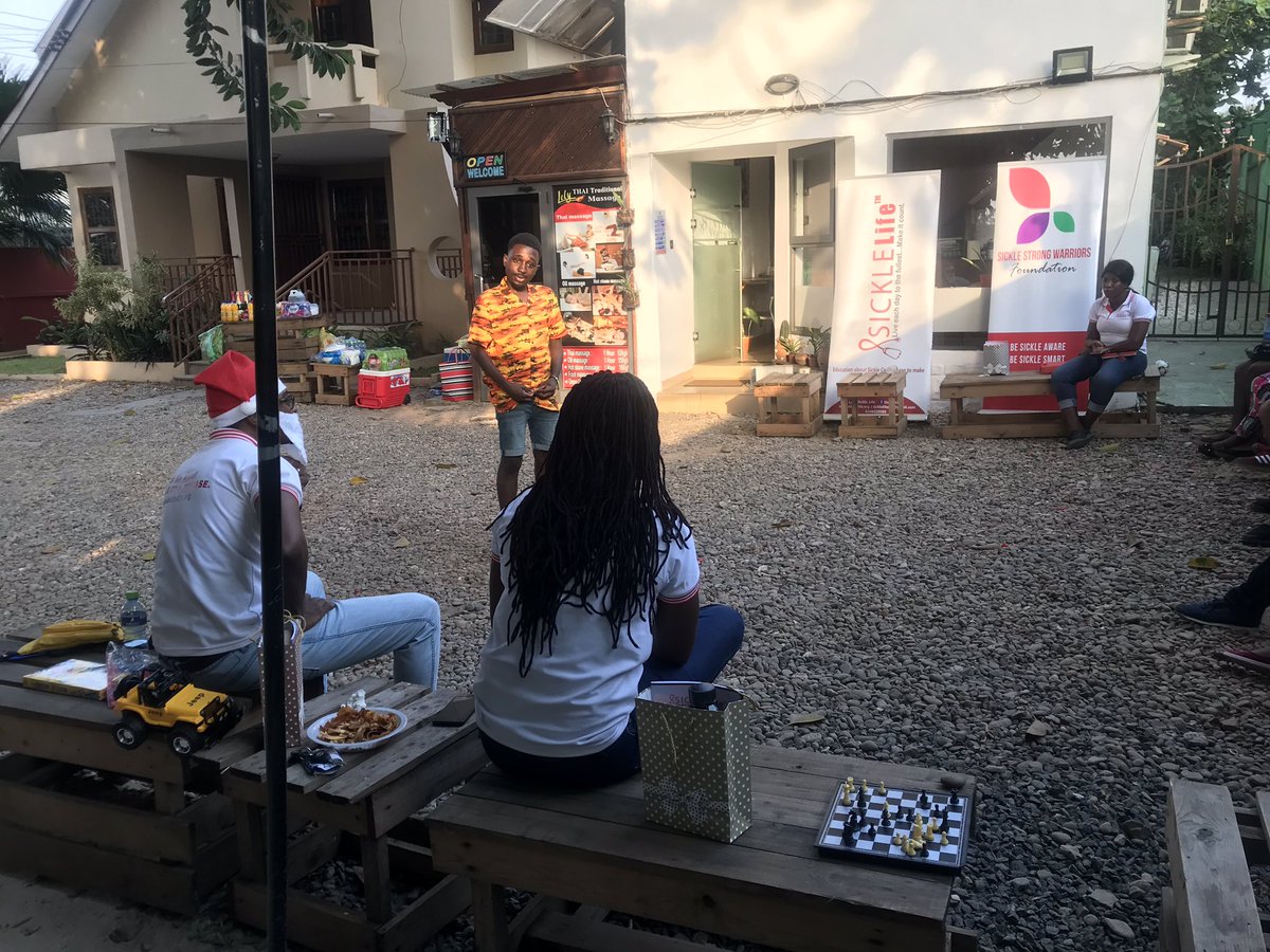 Sickle_Life's tweet photo. Meet Joshua, a Ghanaian medical student in Amsterdam who runs a #SickleCellDisease NGO, I Care For Sickle.
He shared his experience with SCD, the NGO and their plans in Ghana and donated stationary to the KBTH paediatric sickle cell clinic.
#SickleLifeMeetUp3
#SickleLife
#Ghana https://t.co/eW2iNnJY9q