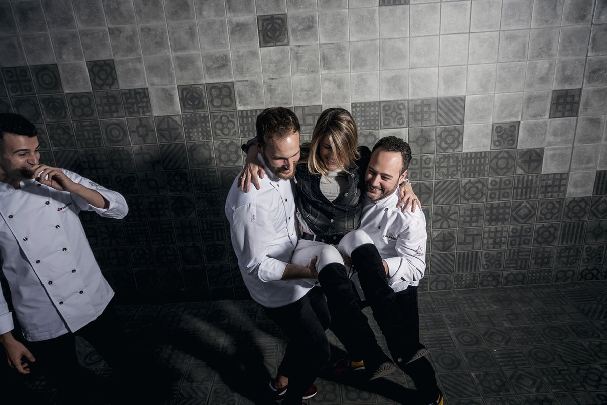 Disfrutad tanto de la pastelería y la chocolatería como merece este oficio. ¡Feliz Año Nuevo! Feliç Any Nou! Happy New Year!