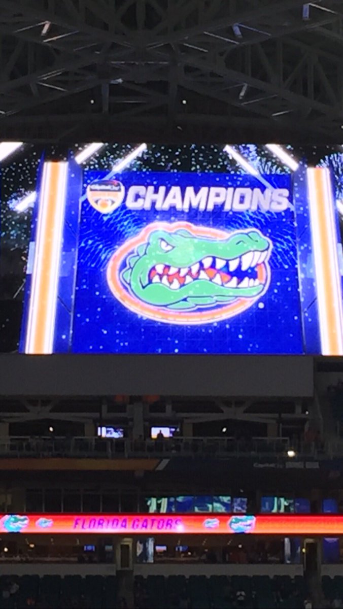 tracielafer's tweet photo. Great experience at the Orange Bowl tonight in Miami!  Thanks Sullivans! #FloridaGators #familyvacay https://t.co/5lfMUYuhD4