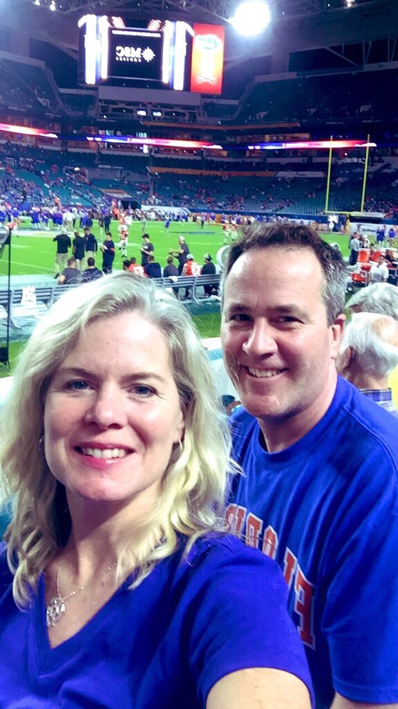 tracielafer's tweet photo. Great experience at the Orange Bowl tonight in Miami!  Thanks Sullivans! #FloridaGators #familyvacay https://t.co/5lfMUYuhD4