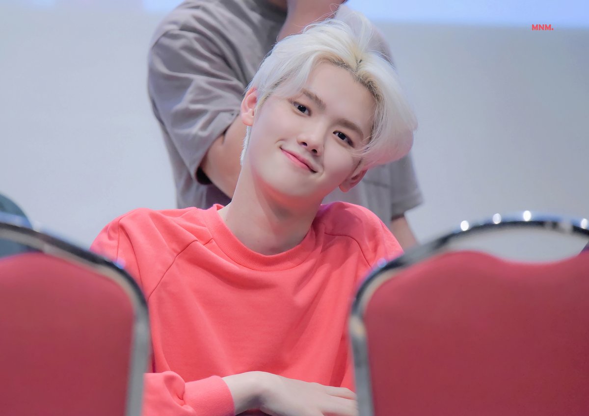 20020917net's tweet photo. 2020년엔 우리미니가 진심으로 많이 행복하길.. 미니야 2020년엔 더더 행복하자 ><❤️

#X1 #엑스원 #강민희 #KANGMINHEE #カンミンヒ #カンミニ 
@x1members https://t.co/Zs8IB5nPTM