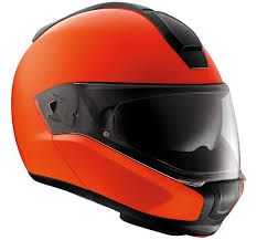 #SabíasQue para el #conductor y el acompañante de una #motocicleta el mejor elemento de protección es el #casco ya que evita el golpe directo con el pavimento o con otros vehículos, lo que en muchas ocasiones resulta directamente mortal. #SeguridadVial