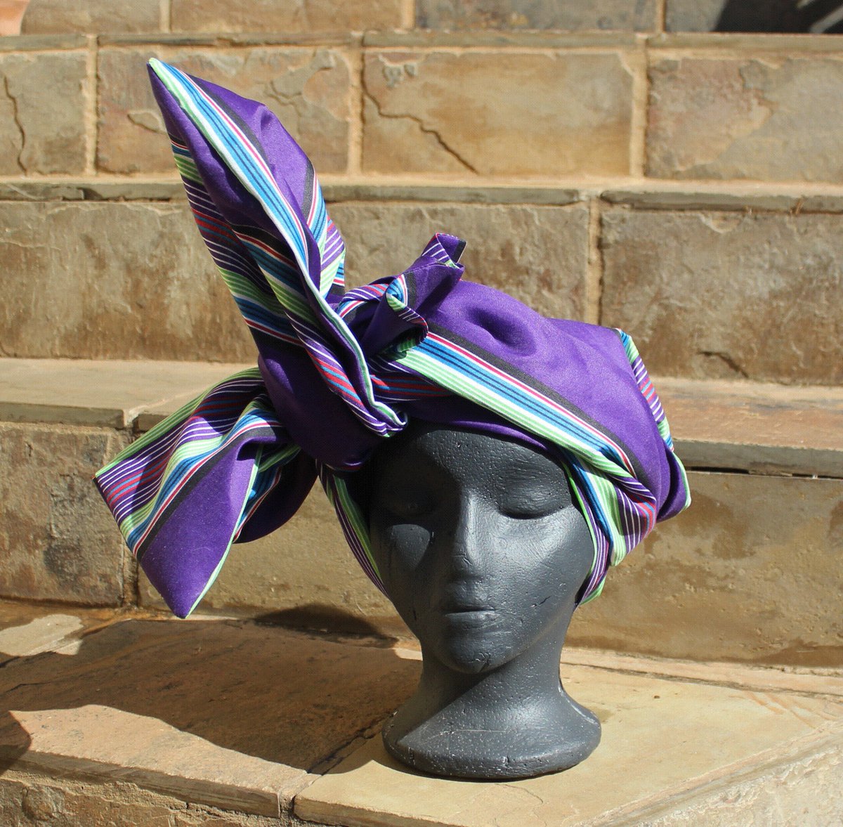 kennainafrica's tweet photo. African head wrap, Head wrap, Dreadwrap, African fabric, Head band, Wax print, Traditional head wrap, Kente, Shawl, Dread wrap, Hair band. https://t.co/X8vCdx6SC2 #Etsy #Handmade #KennaInAfrica #DreadWrap https://t.co/5EZMqcuFOT