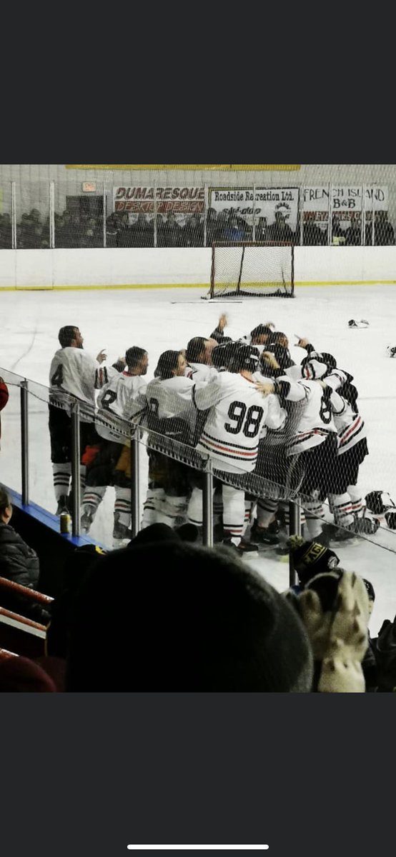 Applin93's tweet photo. Xmas tourney champs 2019, back to back #quackquackquack#BDC https://t.co/4jmnKBeoc5