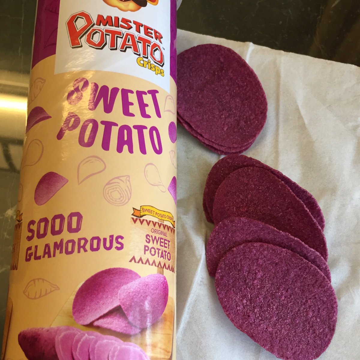 Chiro09's tweet photo. sweet potato味、けっこうイケる！ https://t.co/mqPUw3l6bF