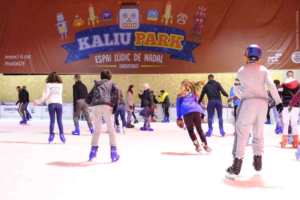 fargahospitalet's tweet photo. 🎊Tens una millor manera d'acabar i començar l'any?

🤖Vine a @KaliuPark i diverteix-te amb nosaltres!

⚠️31 desembre, fins les 19h
⏲️ 1 al 7 de gener d'11h a 21h

⛸️@KaliuGEL
🎪Circ de @peramorLH
⚽️Futbol 3x3 amb @CELHospitalet
🕺Ball @StreetDanceArea
👑Patge Reial

I molt més! https://t.co/J4N5X8EY4N