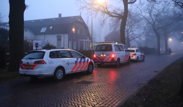 Steekincident Ommeren OMMEREN Dinsdagmorgen 31 december om 07:53 zijn de hulpdiensten opgeroepen voor een steekpartij aan de Dokter Guepinlaan in Culemborg. Drie... twib.in/l/B5pp4GgoKAKo