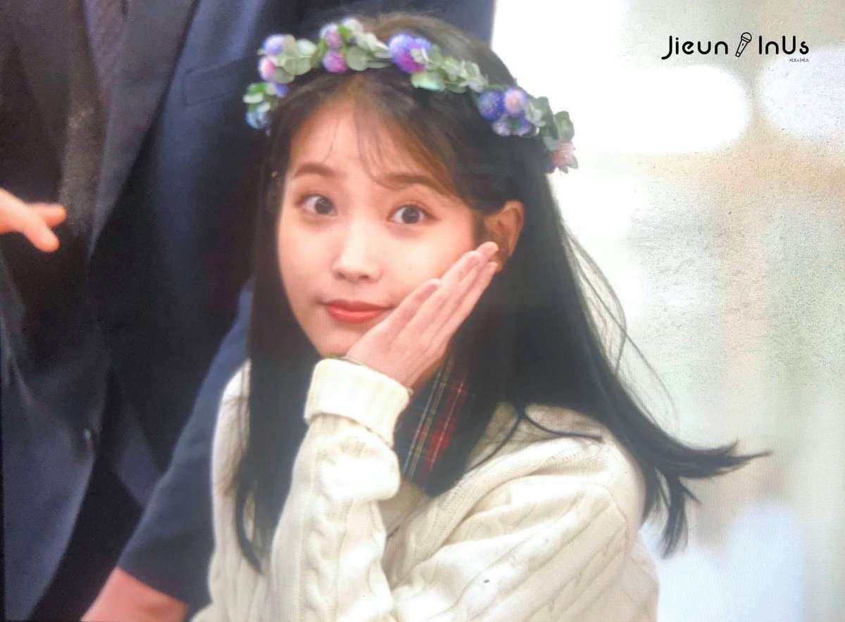 seoyeIU's tweet photo. If IU passes in your news feed. Then your 2020 will be full of live and happiness.

Happy New year Ma-aenas! 💜💙💜💙
@iuphils https://t.co/wca6nwzN1j