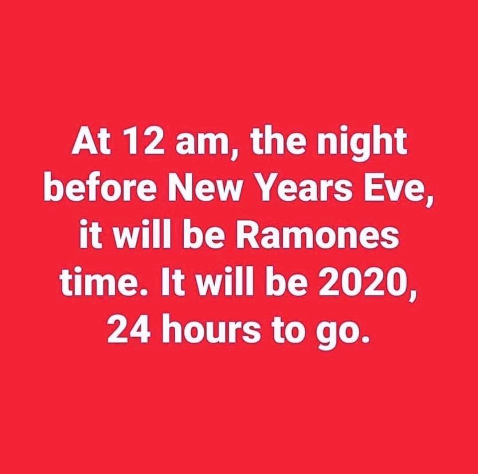 AndiMarchal's tweet photo. It is a truly liminal time...and it will never happen again. 
🕕🎶😄

#RamonesTime
#Ramones
#IWannaBeSedated https://t.co/zEr5HvXtiV