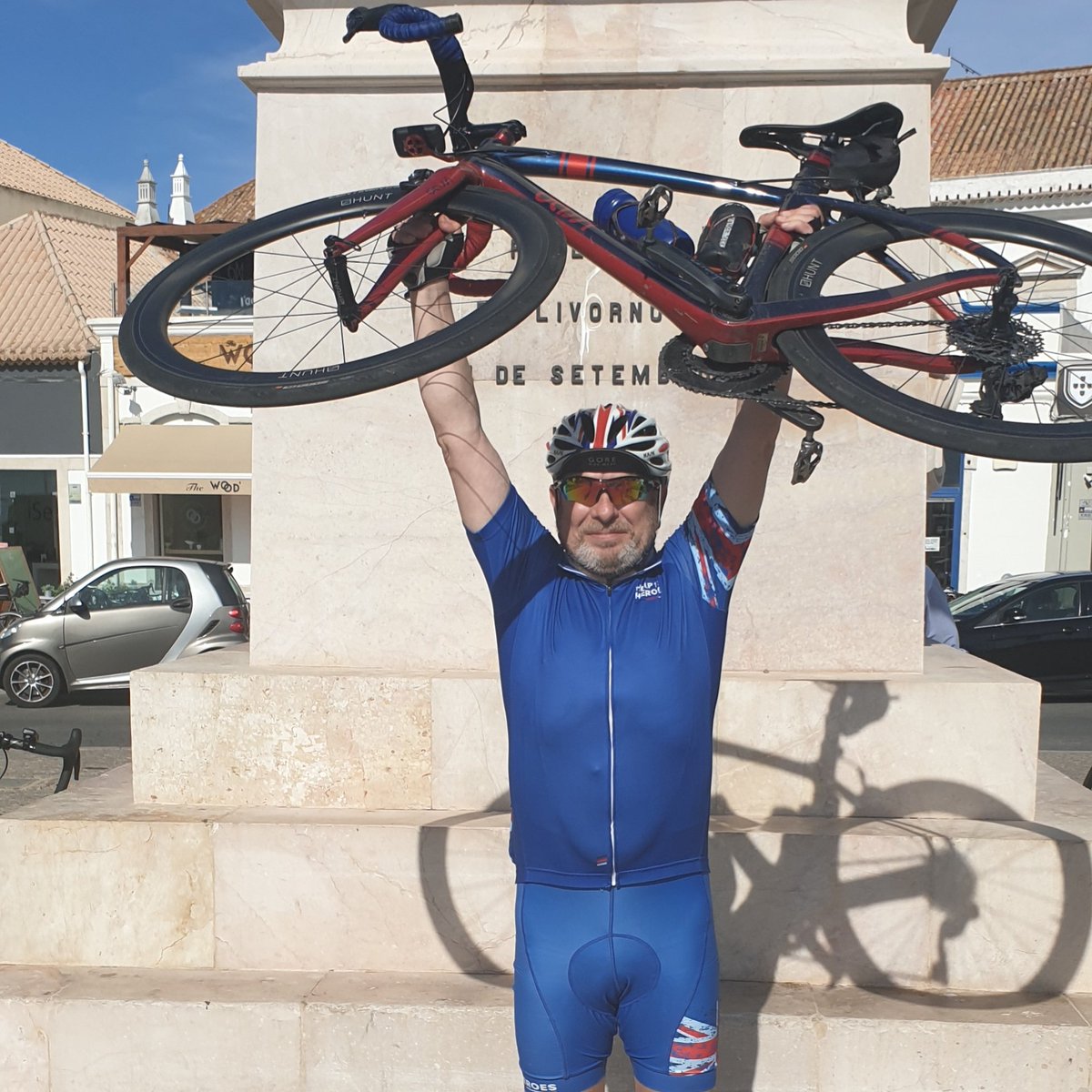 StCrad's tweet photo. What a year it's been, Cycling from Lusaka to Victoria falls, @Cycle4Heroes Cycling from Normandy to Paris, @ACGoatham 3 day cycle around Kent, Cycling the length of Portugal and finally 
flying in a Dakota as we drop 750,000 poppies. All supporting @HelpforHeroes Truly blessed https://t.co/J8kWXXjHs2