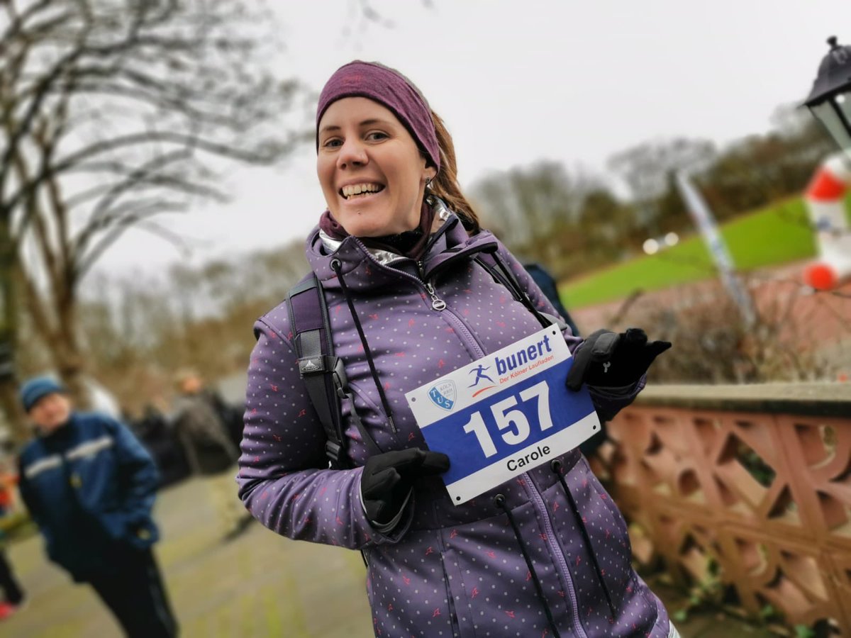 CaroleOlinger's tweet photo. Here we go! 45 minutes until start!
#LipedemaFighter #GoGirlRun #HeadToWCEU #KölnerSilvesterlauf https://t.co/KYP8oR0MUb