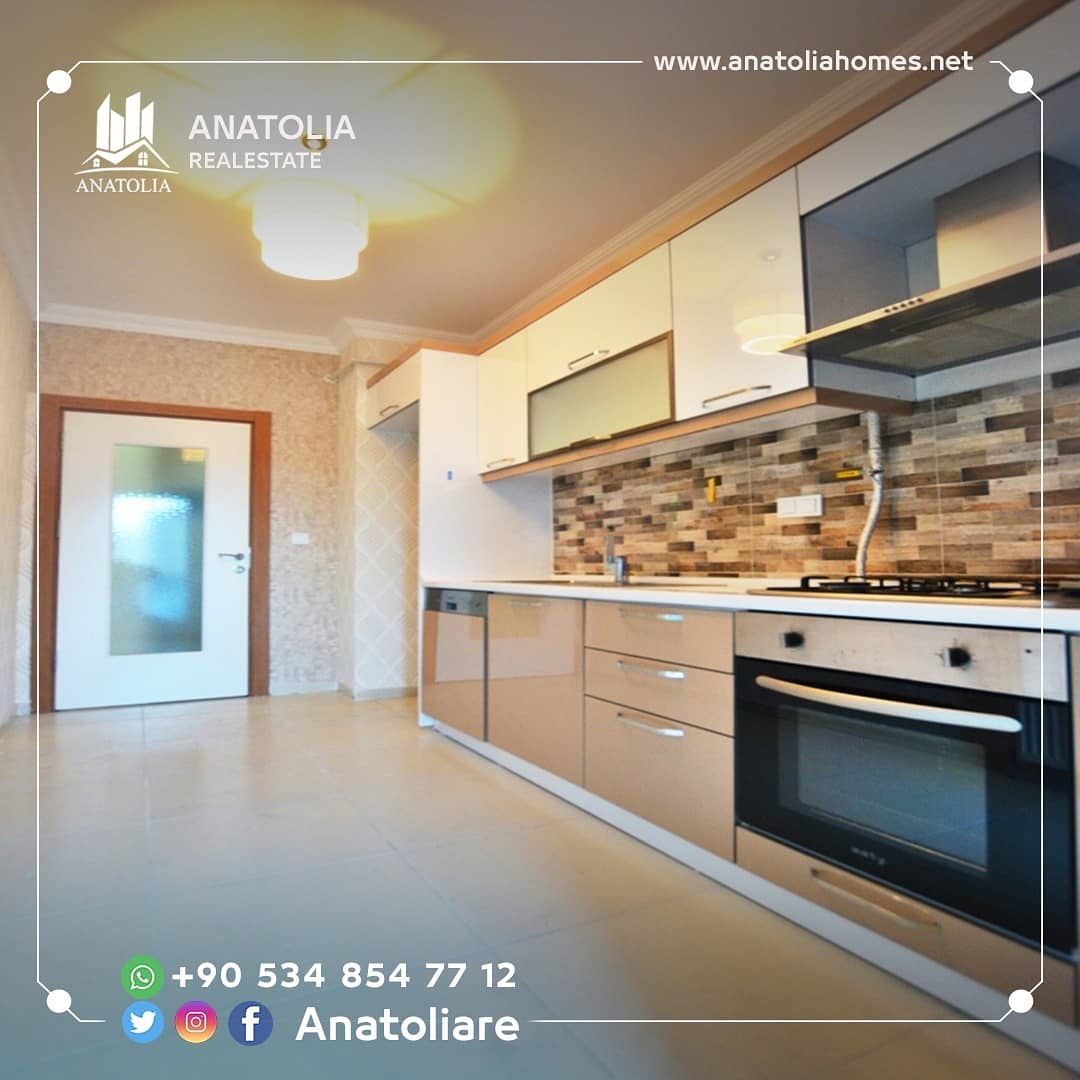 💡شقة مؤثثة للبيع في إسطنبول الأوربية 
💡 غرفتين نوم ، مطبخ ،صالون ، حمام  ، بالكون 
💡موقع الشقة : مدينة إسطنبول
💡سعر الشقة : .350.000 ليرة تركية 
💡مساحة الشقة : 100 متر مربع 
💡عمر البناء : 1 سنة