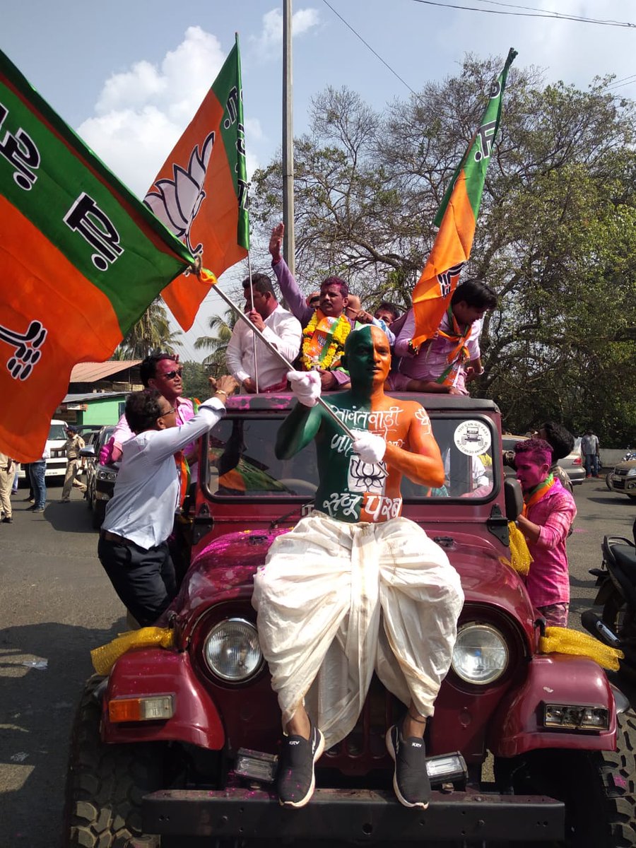 BJP4Maharashtra's tweet photo. सावंतवाडी नगरपालिकेच्या नगराध्यक्ष पदी भाजपचा दणदणीत विजय.
संजय परब यांचे हार्दिक अभिनंदन! https://t.co/iIts9sgVEI