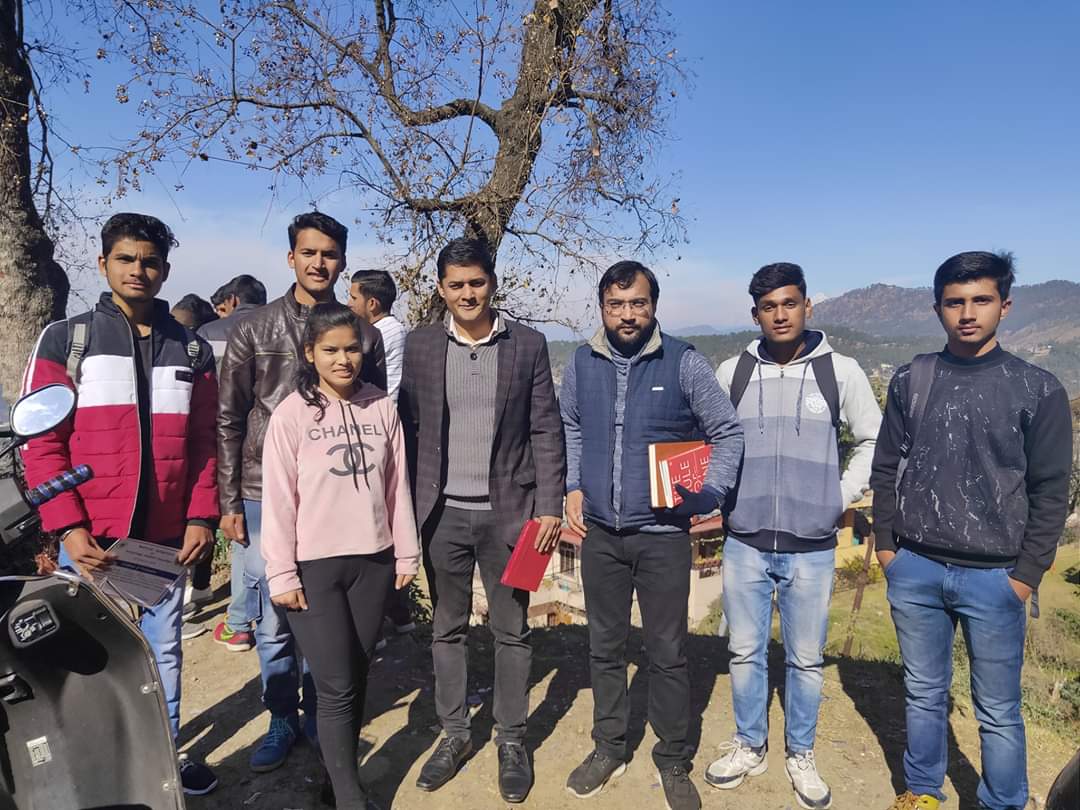 intelligyan's tweet photo. A wonderful meetup with volunteers and the faculty of SSJ Campus Almora 👍👍
#Uttarakhand #Intelligyan #Almora #SIDBI #Startups #MSME #Entrepreneur #SwavalambanClub #SSJCampus #KumaunUniversity https://t.co/tzc1DQkjLS