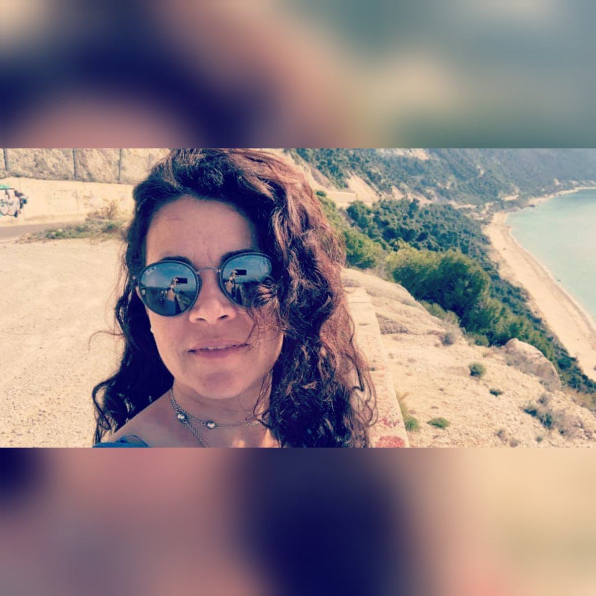 gazelleyara's tweet photo. قراري للسنة الجاية هو إني أتكلم عن مخاوفي أكتر، وماسمحلهاش تمنعني أعمل حاجة أنا عايزاها. الحقيقة إنك كل ما تتكلم عن المخاوف دي، كل ما هتقدر تفكر فيها بشكل أوضح، وهتسمع آراء جديدة وتشوفها بوجهة نظر جديدة.

#كمل_مشوارك https://t.co/9nKSdtAsA0