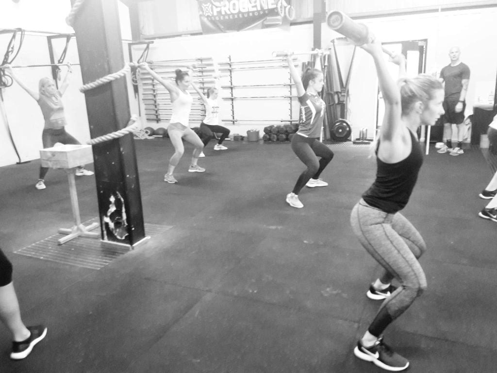 CrossFitColera1's tweet photo. https://t.co/4Pi9mCfWW1
#crossfitcoleraine #crossfit #health #fitness #mixedmodal #cyclical #barbellcycling #gymnastics #chipper #nye https://t.co/z4dx2QCamq