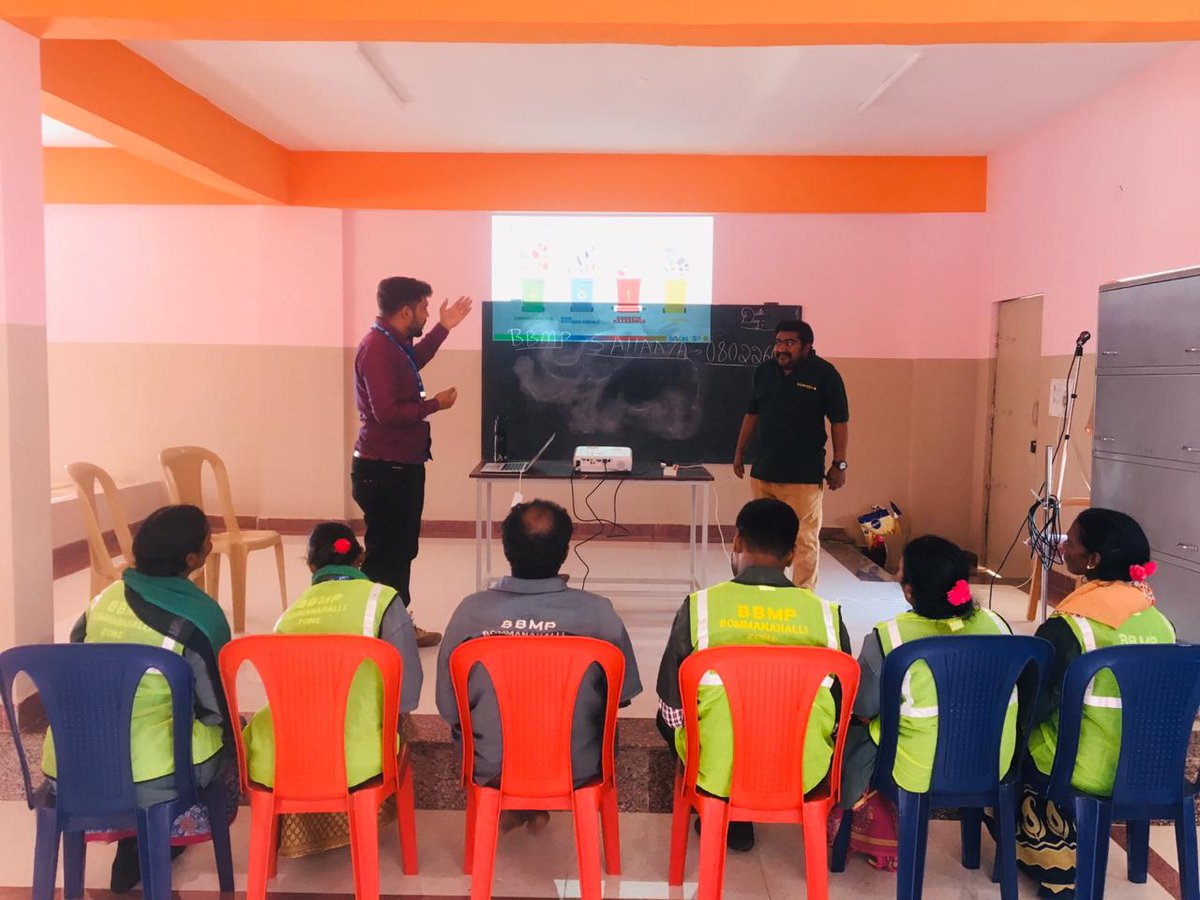 saahas_ngo's tweet photo. #PublicHero #BBMPEmployee
Mr Ranjith, BBMP SWM supervisor Chowdeshwari layout, ward 192(Begur), is making all efforts to ensure all residents segregate waste at source. 
His support to help Saahas to implement its Bosch funded project in Naganathapura is highly appreciated (1/2) https://t.co/xrEzBkdMHn