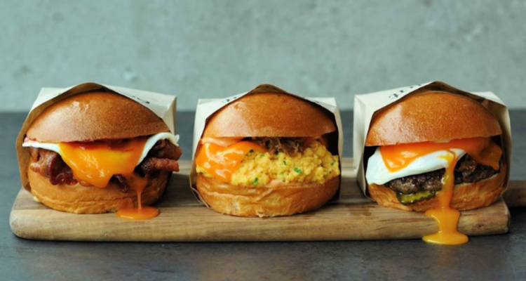 EGGS EGGS EGGS. From katsu scotch eggs to mac and cheese bites, we've discovered 8 of London's best egg dishes 🍳designmynight.com/london/blog/8-… <a href="/EggslutOfficial/">Eggslut</a> <a href="/DesignMyNight/">DesignMyNight</a> <a href="/JidoriUK/">Jidori</a> <a href="/DuckandWaffle/">Duck & Waffle</a> <a href="/BargeHouse/">Barge House</a>