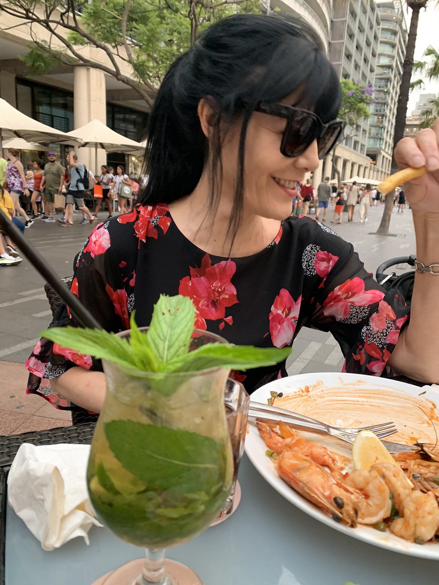 NicoleBouchet's tweet photo. Happy New Year! May 2020 be the year where all your dreams come true, where you never give up and where you enjoy your life to the fullest xxx https://t.co/I6MGsrsqcc