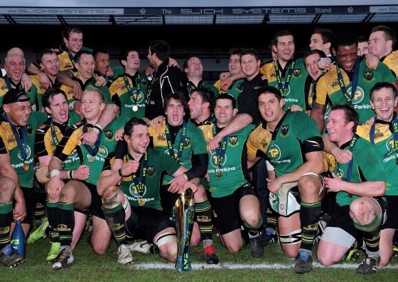 jonclarke13's tweet photo. Ten years ago @tongauiha @phildNTH @jamesdowney23 @markjeaster @Digger14 @MujatiBrewing @RogerWilson8 @Dicko9 @StephenMyler @Courtney_Lawes @christianday @Best6Analysis @Brett_Sharman #2010 🏆 #Goodtimes https://t.co/ajJrCnrEEG