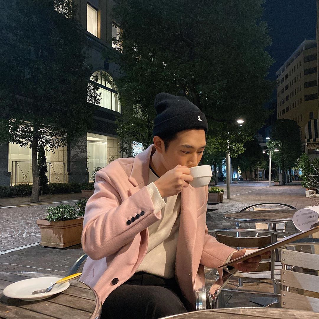 knkturkey's tweet photo. 191230 | #KNK IG Güncellemesi

[SEOHAM] "2019 gitme....😭 #SetShot" https://t.co/7f3f6GIElf