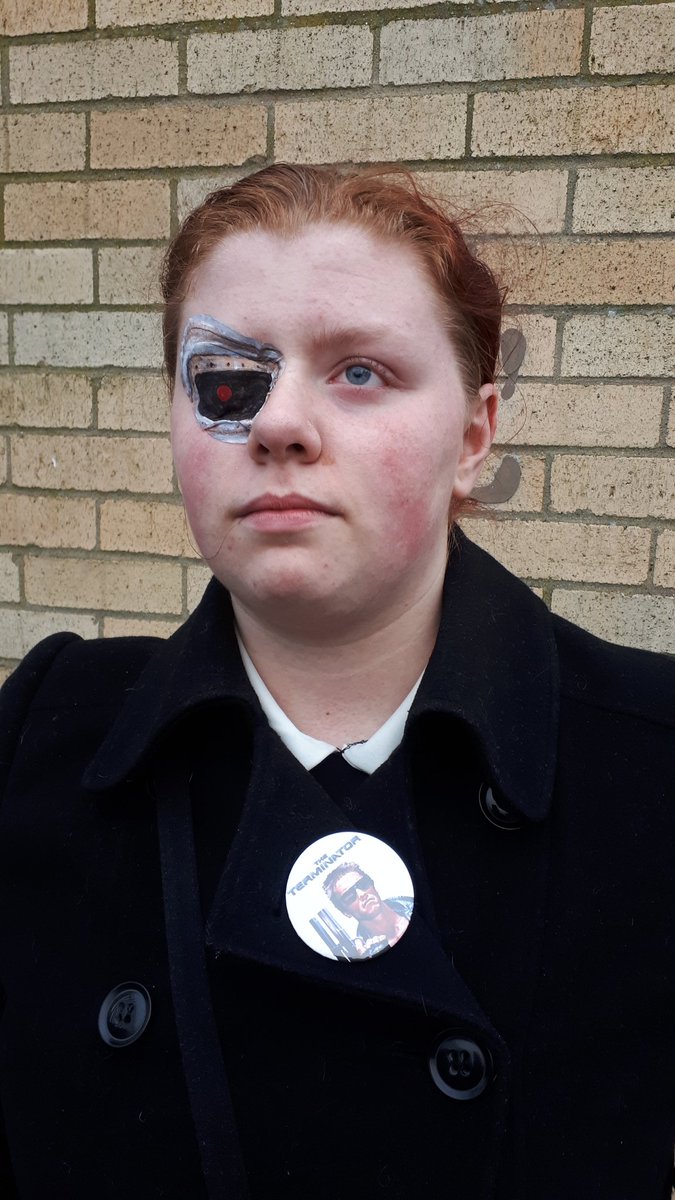 atlantean526's tweet image. @Schwarzenegger my daughter had to wear a patch over her eye for 3 hours before her eye appointment at @NGHnhstrust today. As a massive Terminator fan, she decorated it appropriately.
#Terminator #CyberdineSystems
@JimCameron @TerminatorFans